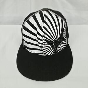 TapouT Hat L/XL Black White Flat Bill MMA Fightwear Graphic Streetwear Cap